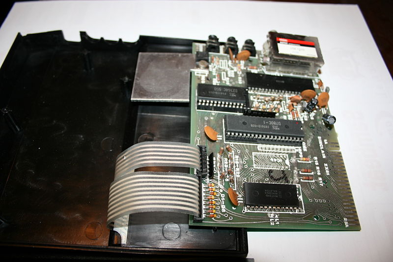 Imagen:ZX-81-Abierto3.JPG