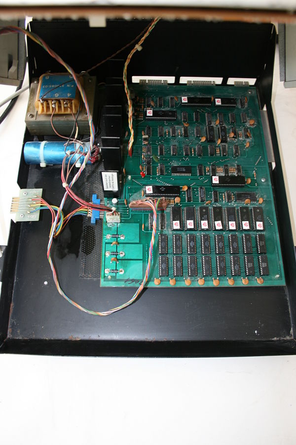 Commodore PET 2001 - Abierto y visto en detalle