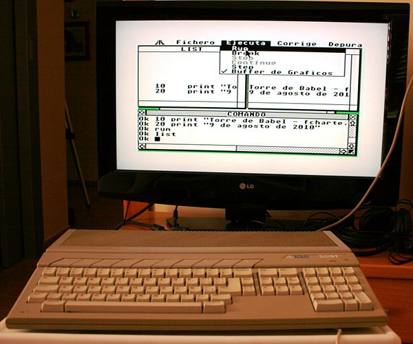 Atari 520ST - Seguimos disponiendo de un intérprete de BASIC.