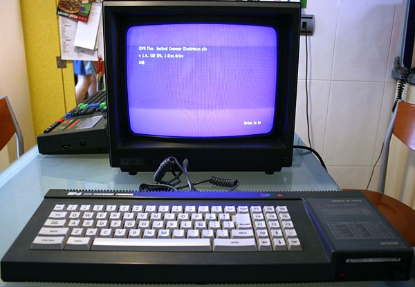 Amstrad CPC 6128 - Cargando CP/M Plus.